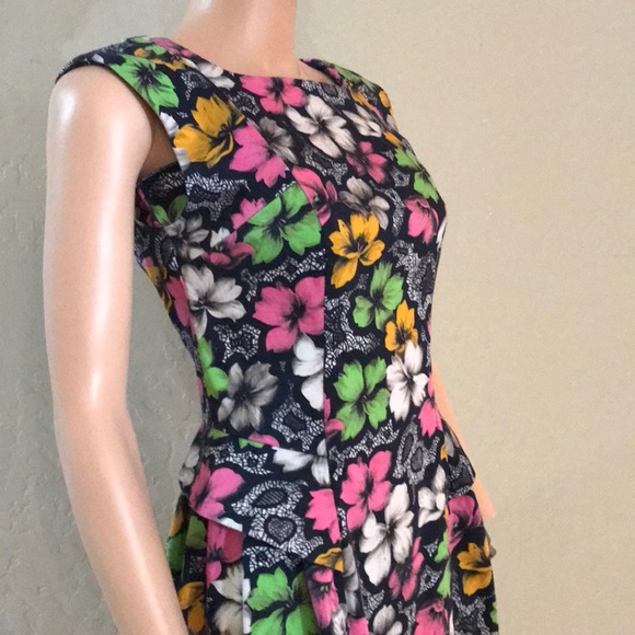 French Connection dress - Picture 3 of 8